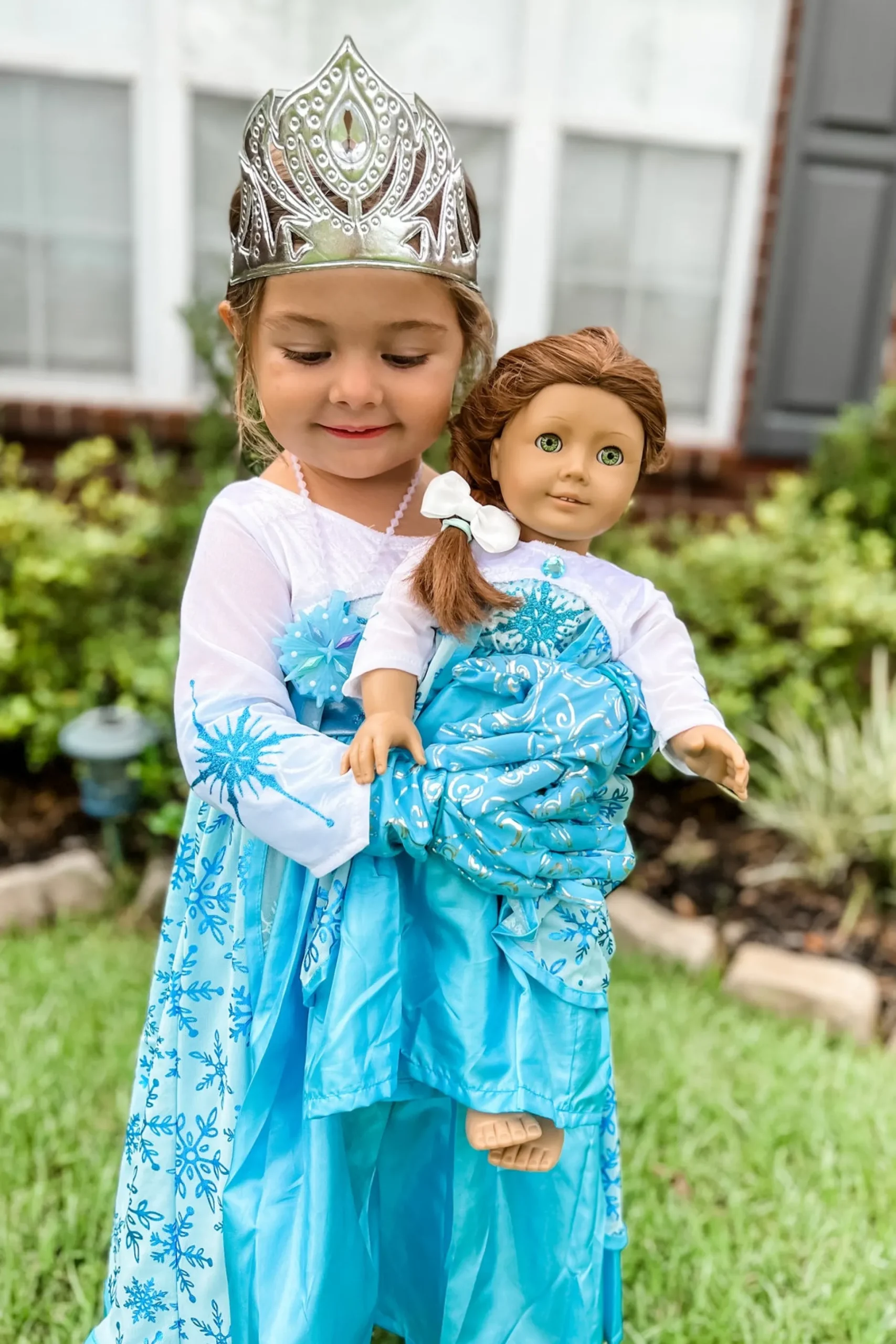 Little Adventures Doll Dress Ice Princess> Doll Dress Ups