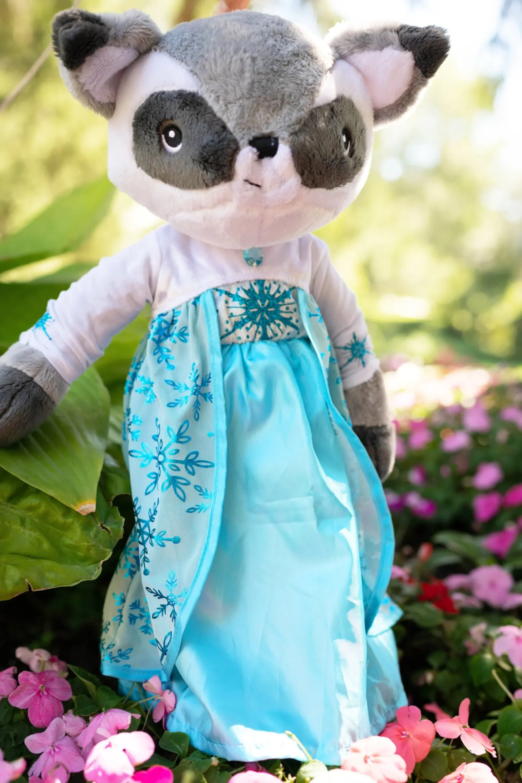 Little Adventures Doll Dress Ice Princess> Doll Dress Ups