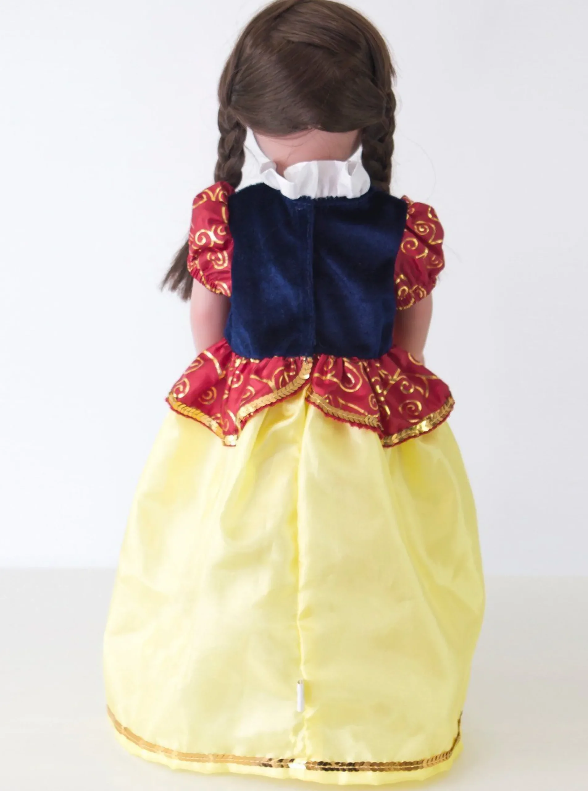 Little Adventures Doll Dress Snow White> Doll Dress Ups