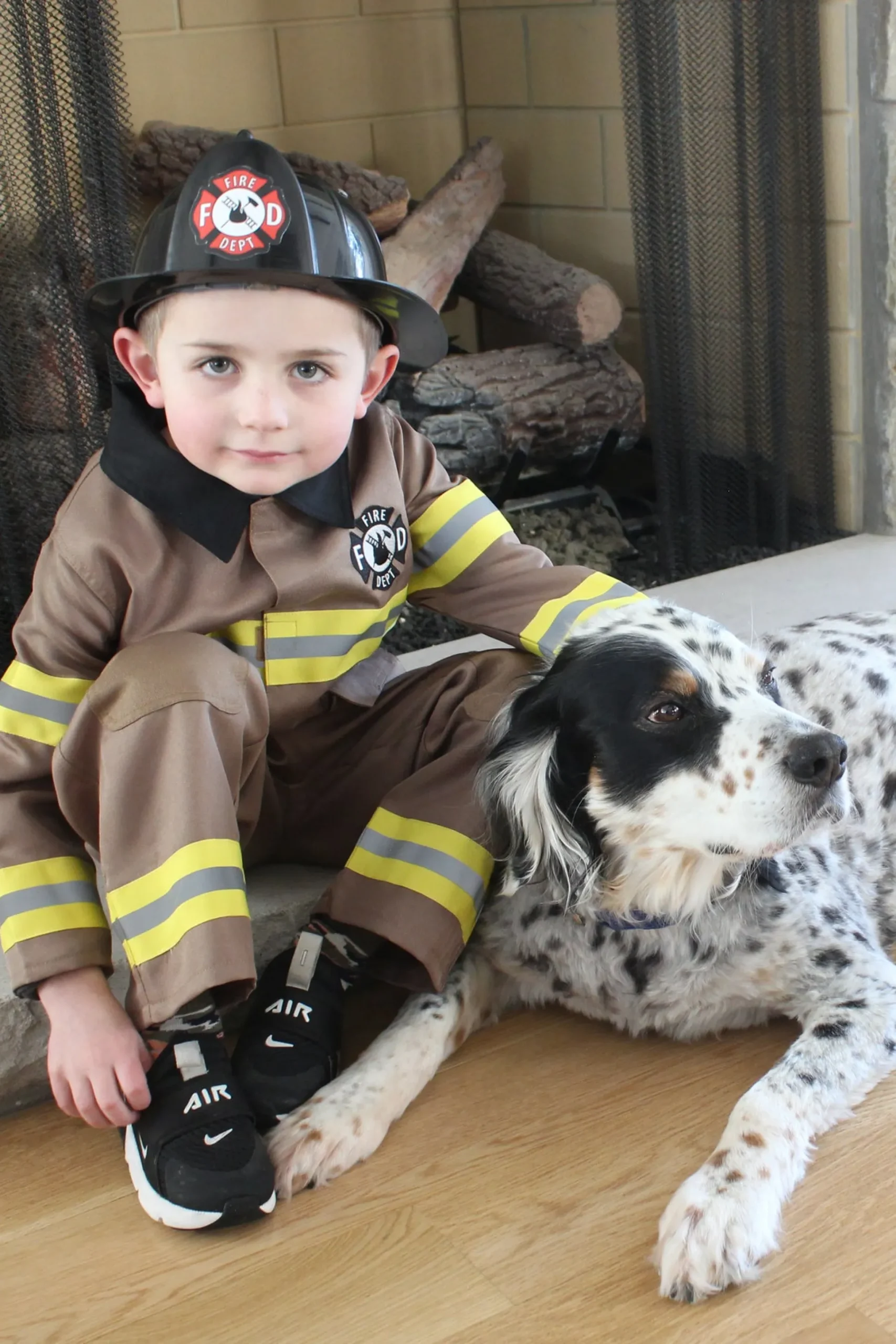 Little Adventures Firefighter Set> Dress Ups