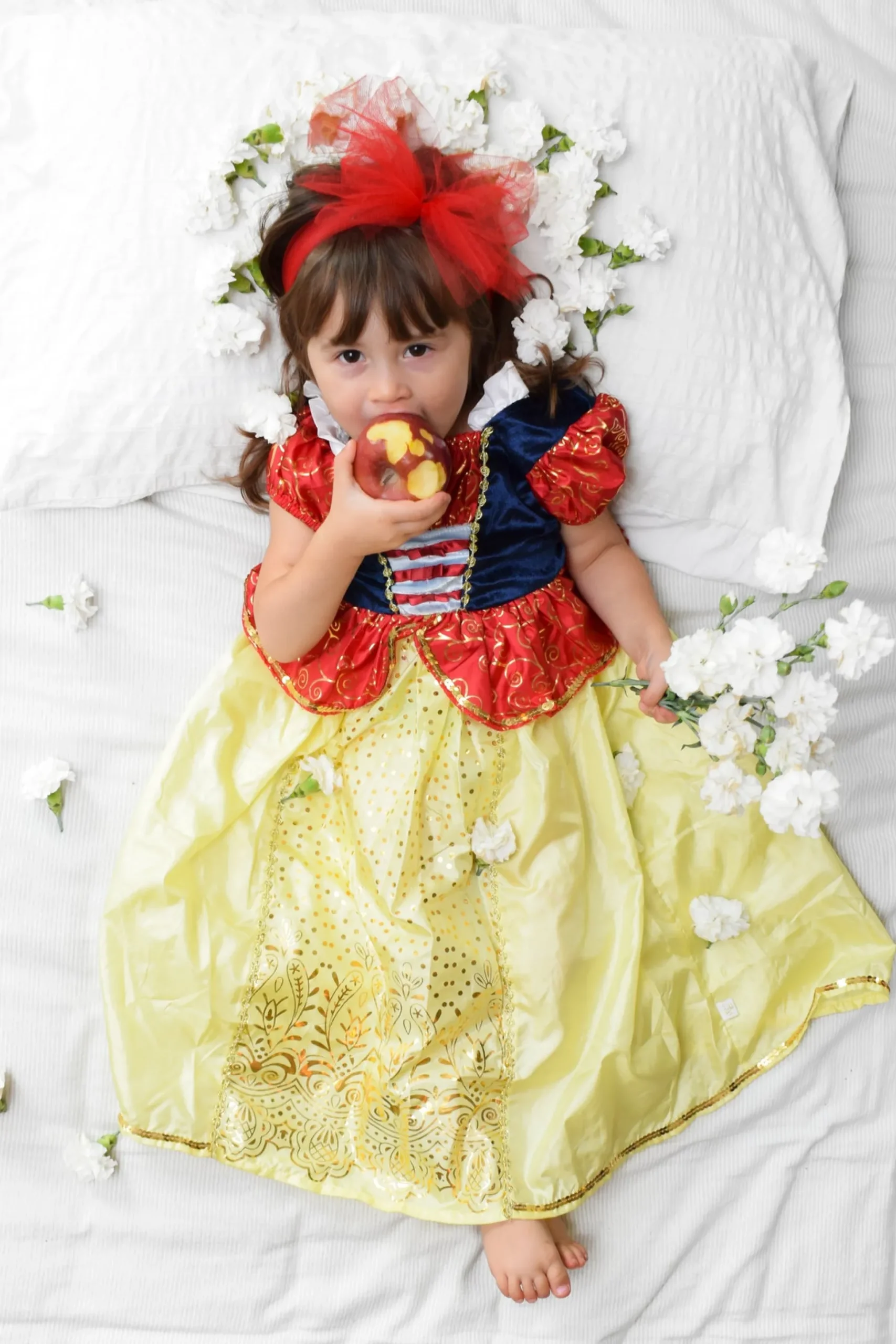 Little Adventures Snow White Dress Up> Dresses