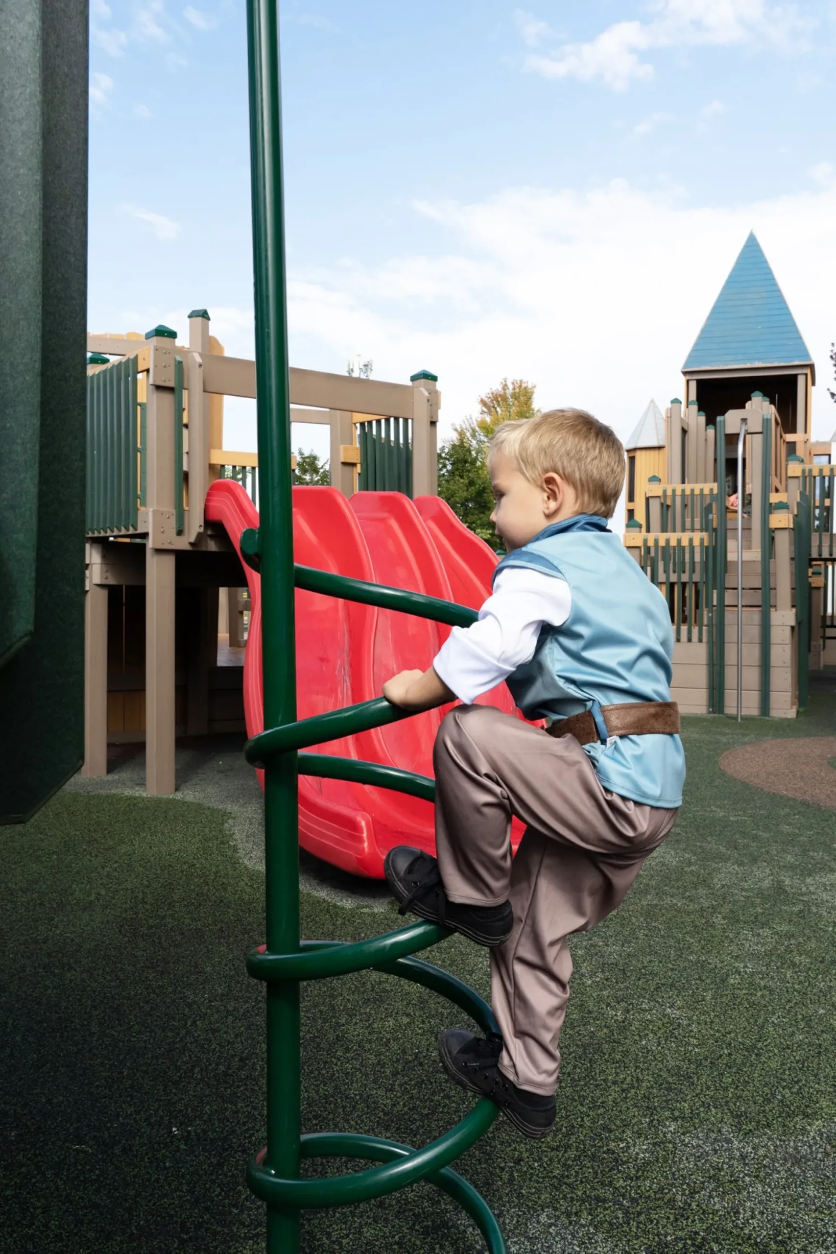 Little Adventures Tower Prince Set> Dress Ups