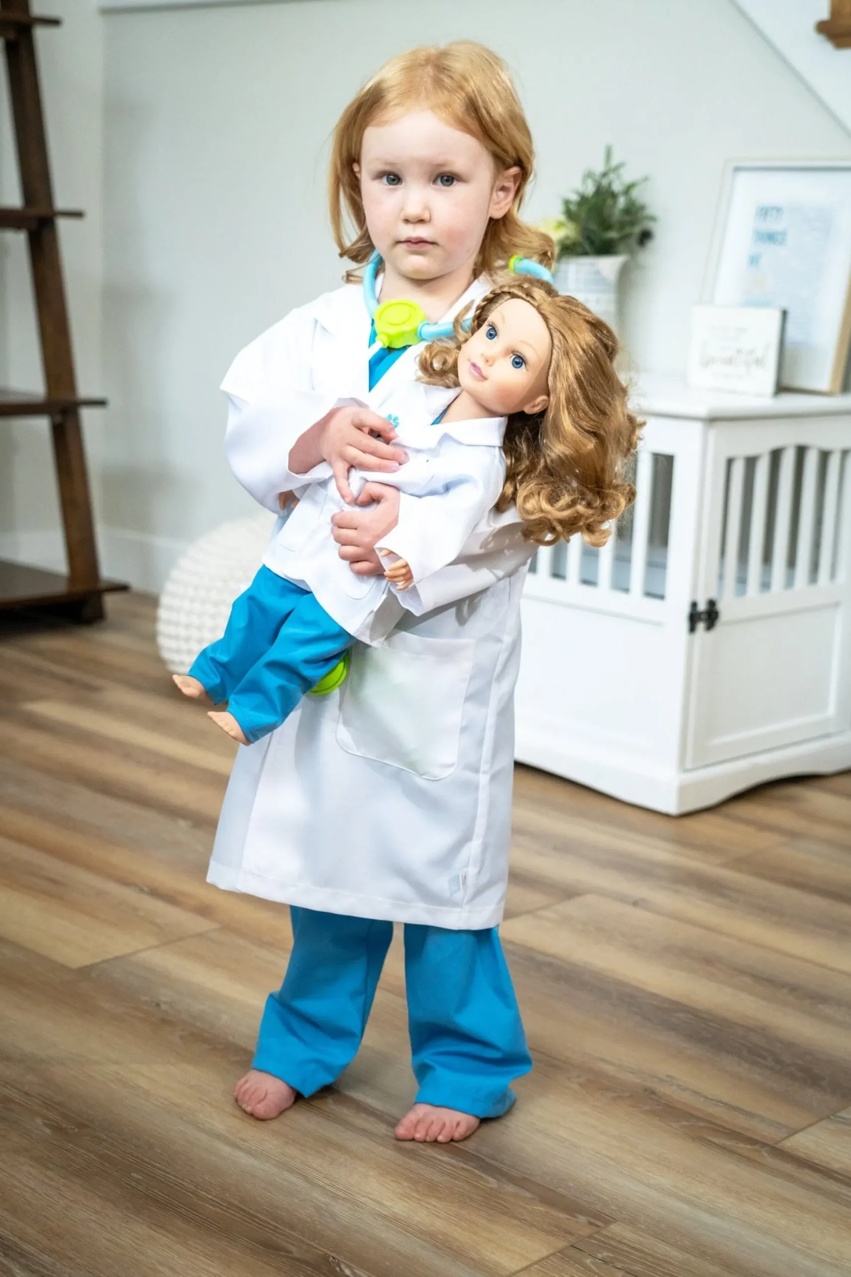 Little Adventures Vet Set> Dress Ups